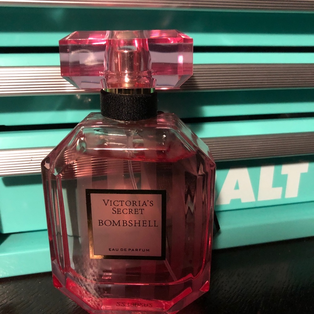 Victoria’s Secret Bombshell parfum perfume 3.4 oz